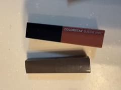 Revlon Colorstay Suede Ink 311B Hot Girlのサムネイル