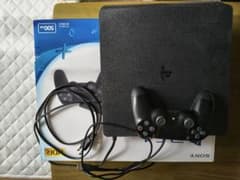SONY PlayStation 4 本体 Jet Black 500GBのサムネイル
