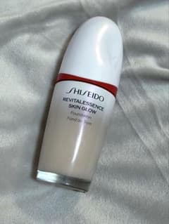SHISEIDO エッセンススキングロウ ファンデーション 140のサムネイル