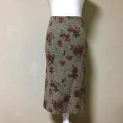花柄ミモレ丈タイトスカートのサムネイル