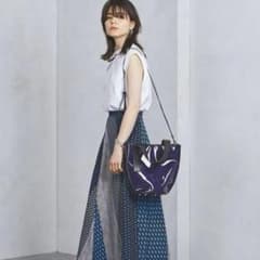 ユナイテッドアローズ　マルチプリントスカートのサムネイル