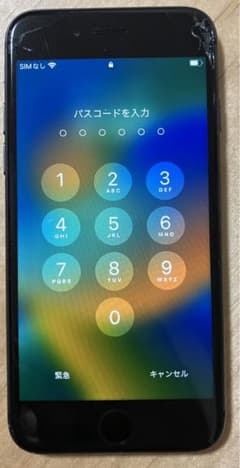 iPhone 8 スペースグレイ 64 GB auのサムネイル