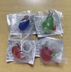 はらぺこあおむしめじるしアクセサリーのサムネイル