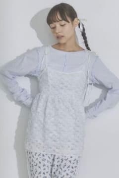 メリージェニー　メローアイレットカットtops 水色のサムネイル