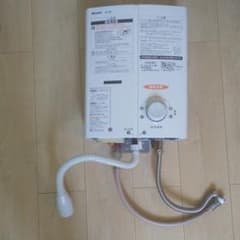 Rinnai ガス小型湯沸かし器 プロパンガス用 ホワイト RUS-V51XT…のサムネイル