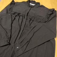 ✢AMERICAN HOLIC フリルブラウス ブラック✢のサムネイル