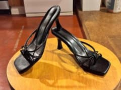 ブラック サンダル ミュール heelsのサムネイル