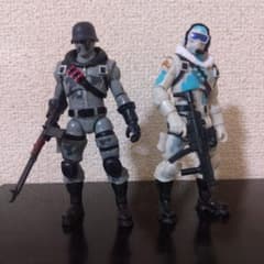 現状品　フォートナイト アクションフィギュア 2体セットのサムネイル