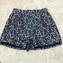 本日限定値下げ♥︎ジルスチュアート♥︎キュロットパンツのサムネイル