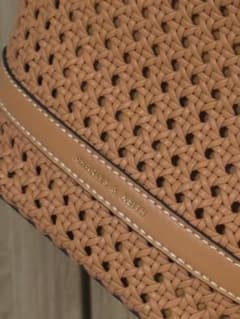 CHARLES & KEITH 編み込みバッグ　2wayのサムネイル