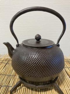 【新入荷！新品、未使用品】南部鉄瓶  南部徳秀　佐藤 徳秀造 南部鉄瓶　南部鉄器のサムネイル