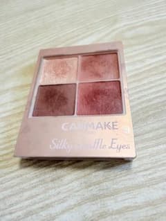 CANMAKE シルキースフレアイズ マットタイプ M02のサムネイル