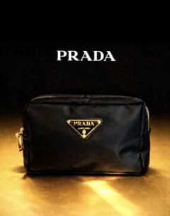 PRADA ノベルティ ポーチ ブラック ゴールド金具 新品 PRADA ノベルティ ポーチ ブラック ゴールド金具 新品 - メルカリ