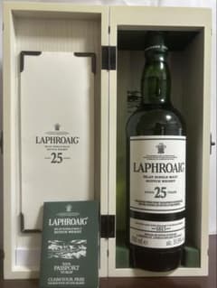 ラフロイグ Laphroaig 25年 2021 限定51.9% 未開封品 箱付 - メルカリ