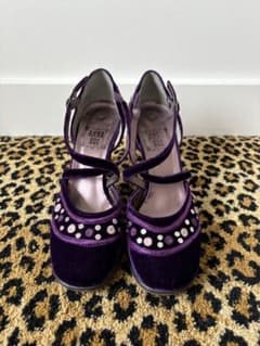 ANNA SUI 벨루어 펌프스 퍼플 자수