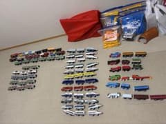 プラレール（1枚目）とガチャステ（2枚目）とレールセット（2枚目）のサムネイル