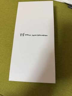 urban sophistication 耳付きiPhone16ケースのサムネイル