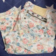 アッコさんRED PEPPER花柄のサムネイル