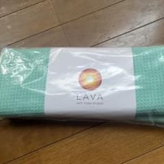 (新品未使用、未開封) lava ラグのサムネイル