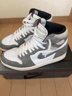 Nike Air Jordan 1 Retro High OGのサムネイル