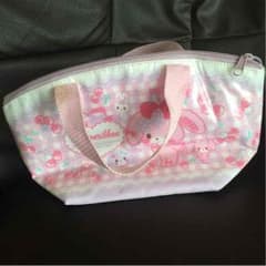 未使用 ぼんぼんりぼん 保冷 ランチバックのサムネイル