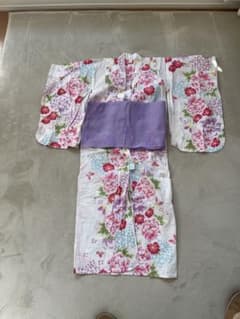 子供用花柄着物 9-10サイズ 帯付きのサムネイル
