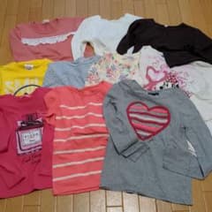 女の子130長袖Tシャツまとめ売り１０点　美品あり　おまけワンピ付きのサムネイル