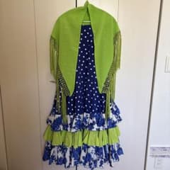 フラメンコスカート 緑 青 水玉模様 とシージョのセット - メルカリ