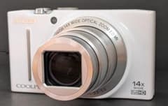 美品】安値 デジタルカメラ Nikon COOLPIX S8200ホワイト - メルカリ