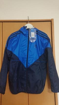ゆでぃ様専用 adidas  ウインドブレーカーのサムネイル