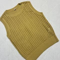 UNIQLO 透かし編みニットベスト XSサイズのサムネイル