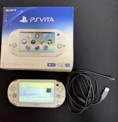 PlayStation Vita 本体 ライトブルー/ホワイト メモリーカード付のサムネイル