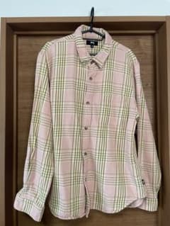 【STUSSY】希少シャツ完売品　値下げ交渉◎のサムネイル