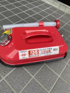 レギュラーガソリン　携行缶のサムネイル