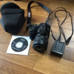 Min様専用  Pentax k-70 黒 18-135mmレンズ付きのサムネイル
