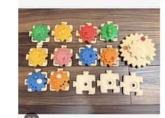 【momii様専用】PlanToys プラントイ ギア パズル 木製 知育玩具のサムネイル