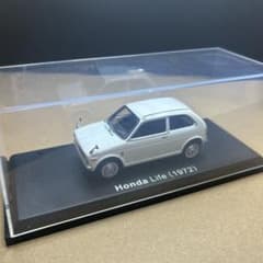 Honda Life (1972) スケールモデル 1/43のサムネイル