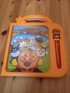 アンパンマン おしゃべりいっぱい! ことばずかんSuperDXのサムネイル
