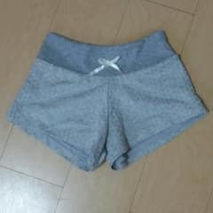 美品☆ショートパンツのサムネイル