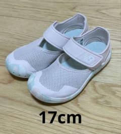 New Balance ピンク 水陸両用サンダル17cmのサムネイル