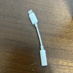 iPhone 純正 変換アダプタ イヤホンジャックのサムネイル