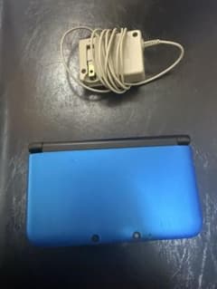 Nintendo 3DS LL ブルー×ブラック 本体 箱 ACアダプターのサムネイル