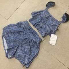 あいのり　桃　水着のサムネイル