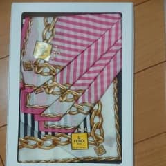 FENDI ハンカチ 2枚 箱入りのサムネイル