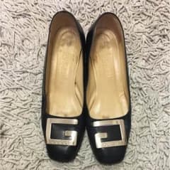 GUCCIパンプスのサムネイル