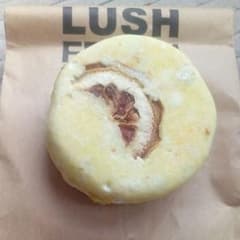 LUSH　シャンプーバーのサムネイル