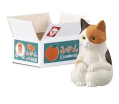 まちぼうけ猫　ガチャポン　三毛猫のサムネイル