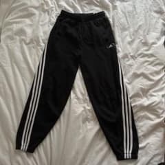 adidas ブラック スウェットパンツ 3本ラインのサムネイル