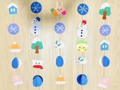 冬の吊るし飾りのサムネイル