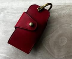 本革　キーケース　ハンドメイド　ネジDカン　アリゾナレザー　レッドのサムネイル